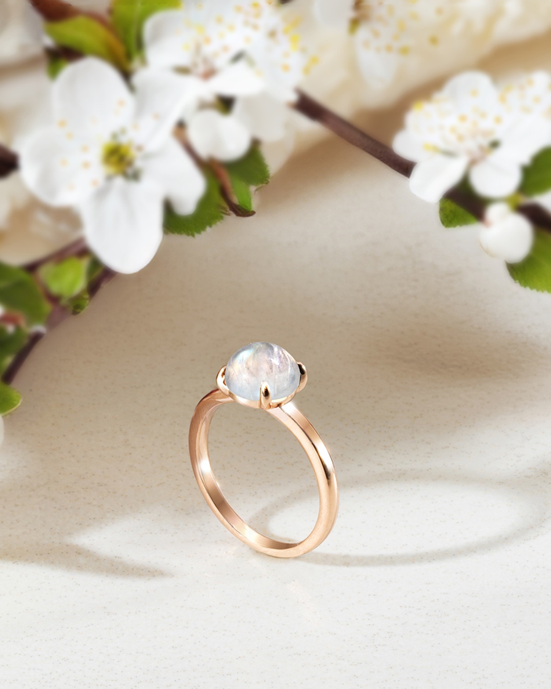 Packshot Ring Mondstein Millazia