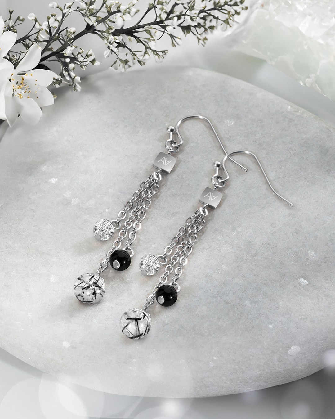 Packshot Ohrringe Steinheilkunde Selbstvertrauen